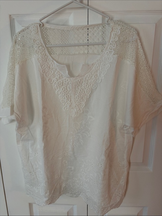 Tops - Women's White Embroidered Crochet Yoke Top